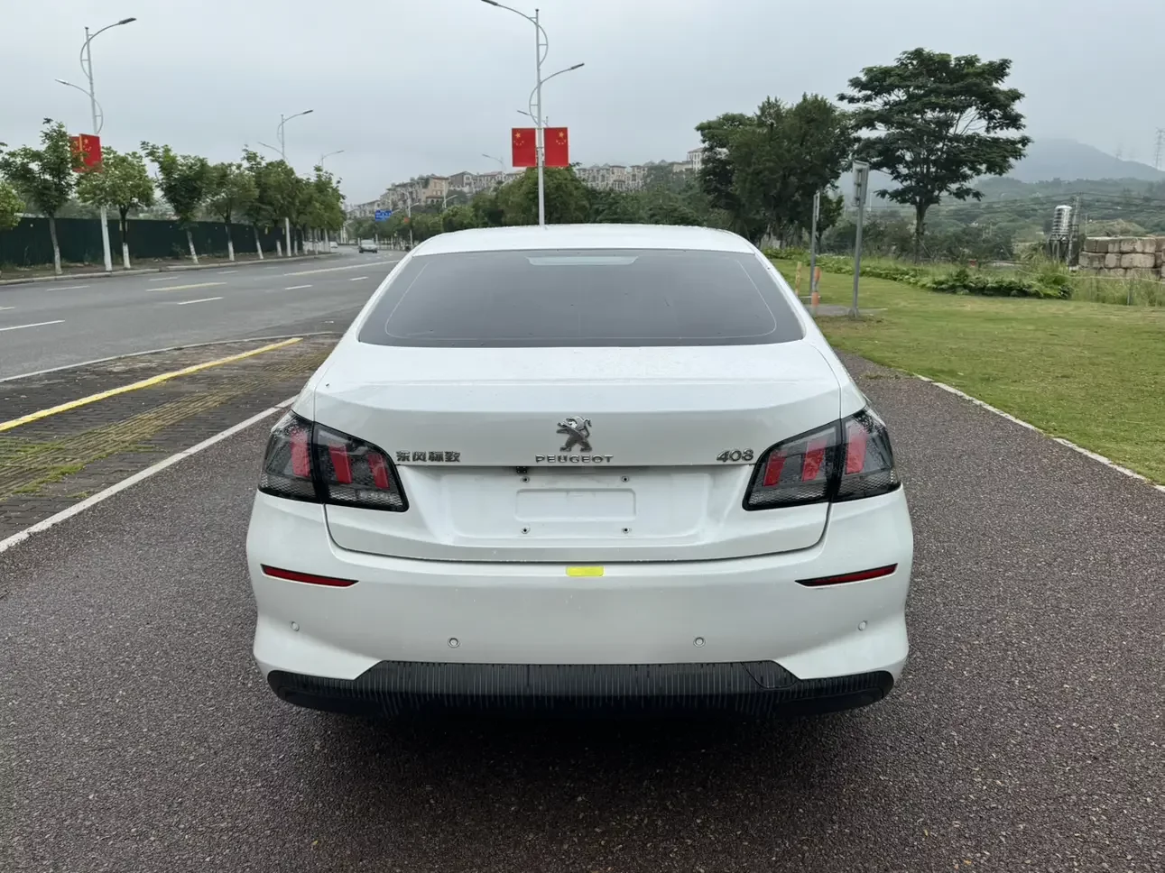 Peugeot 408