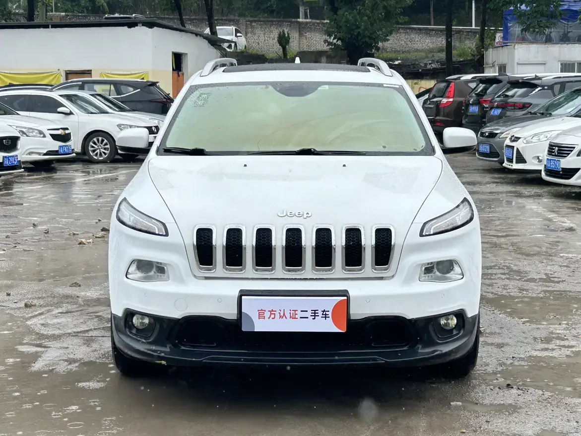Jeep Cherokee  из Китая