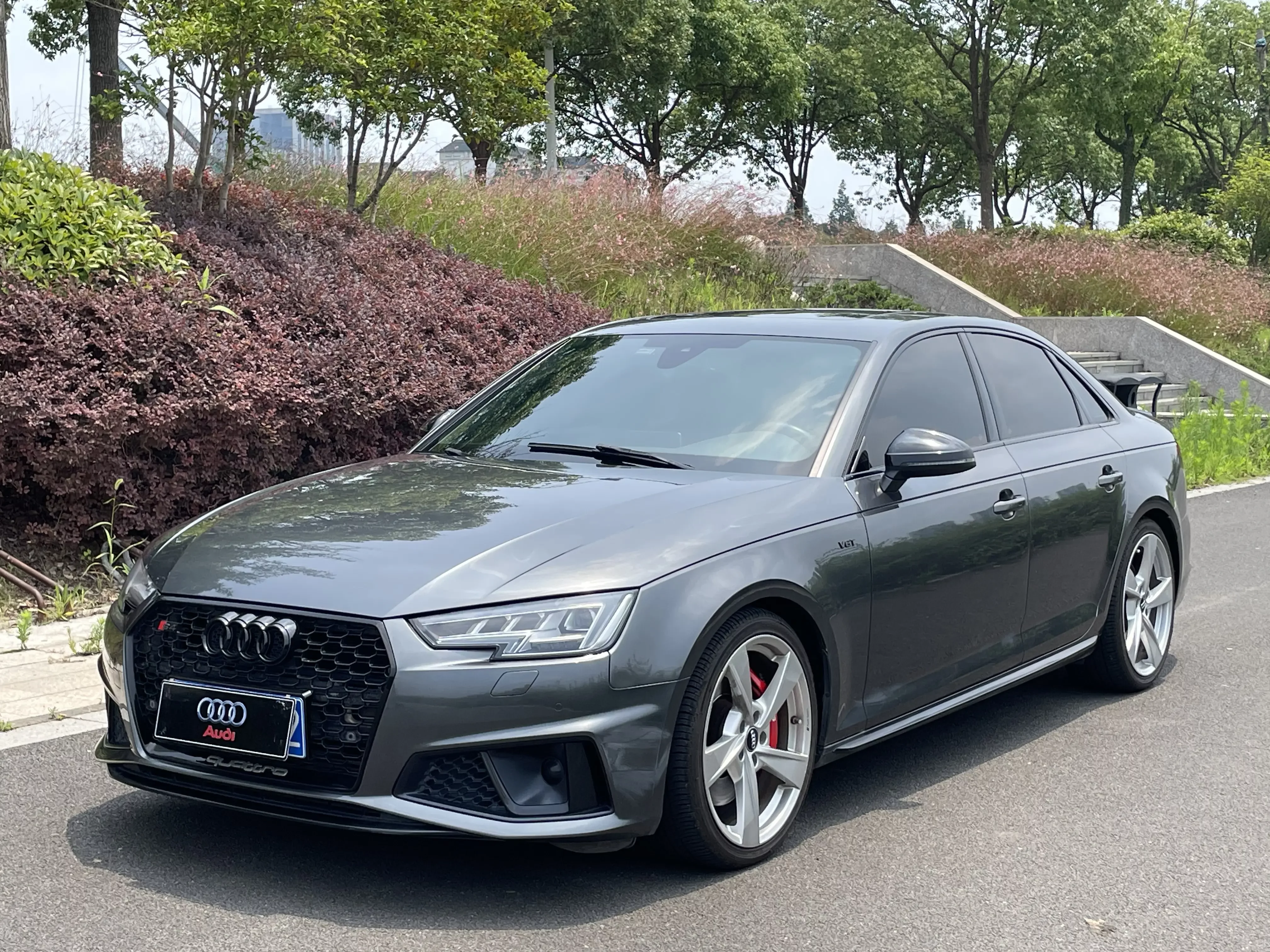 Audi S4