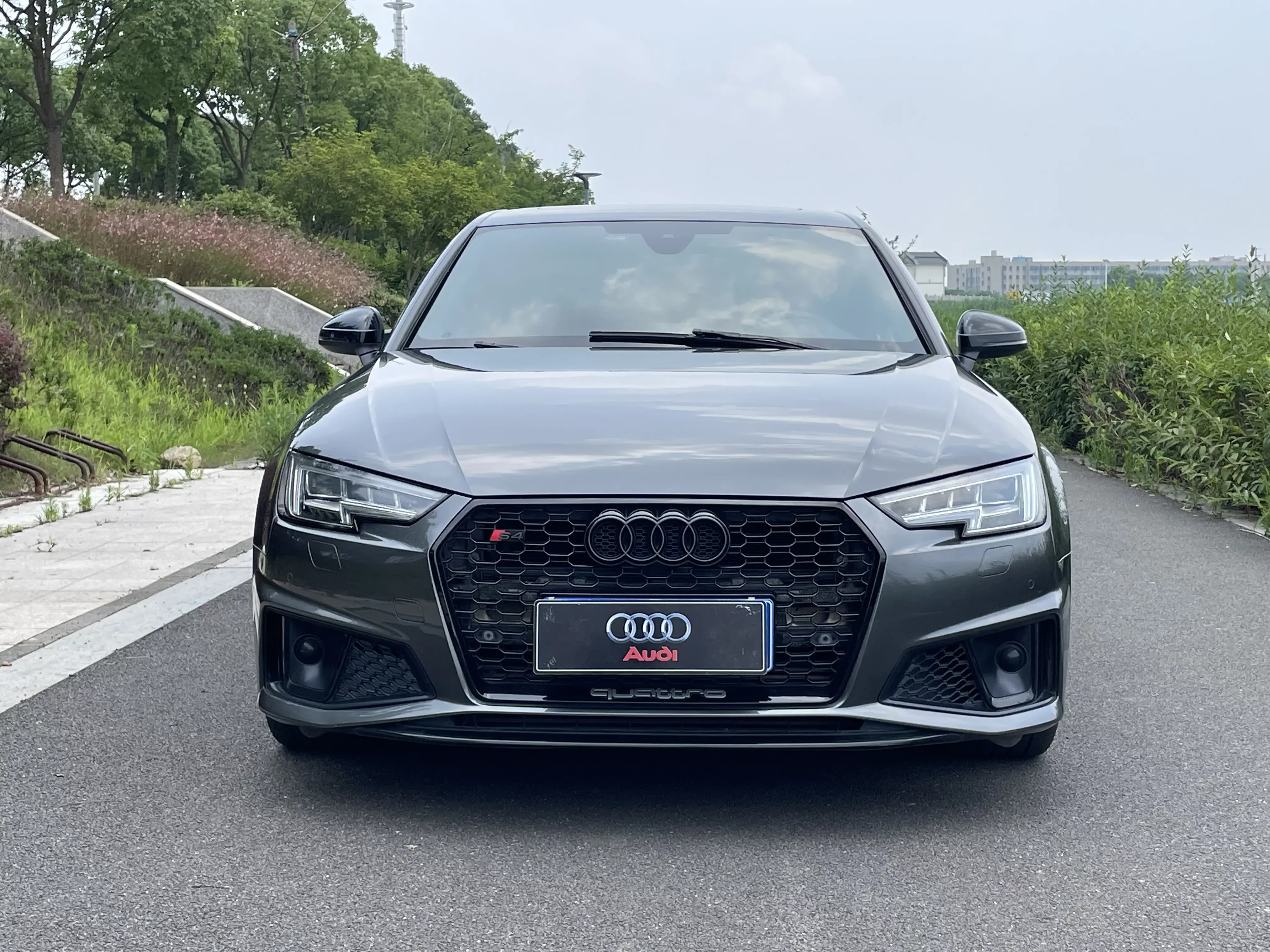 Audi S4
