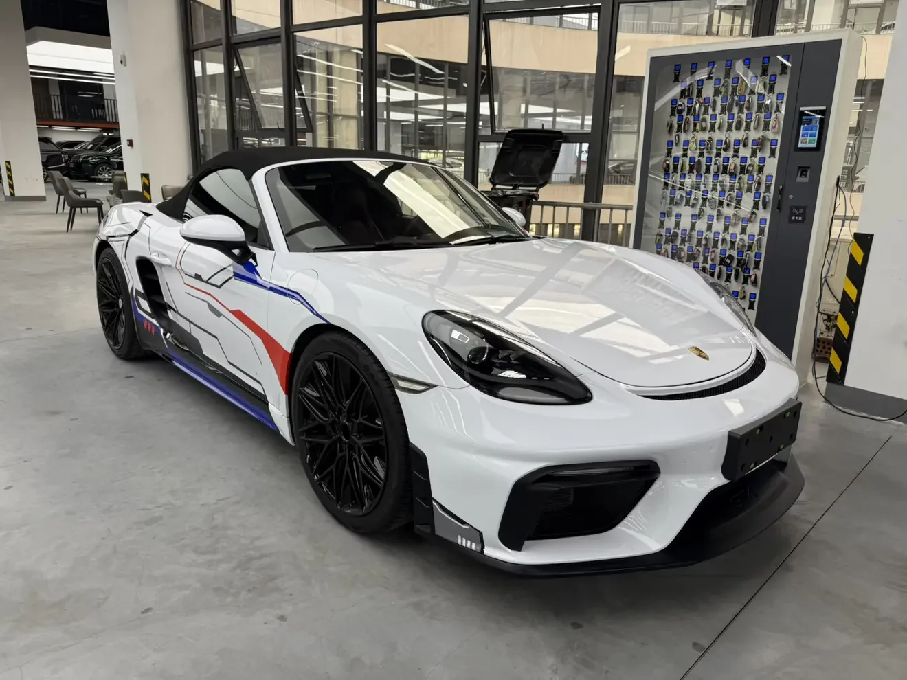 Porsche 718