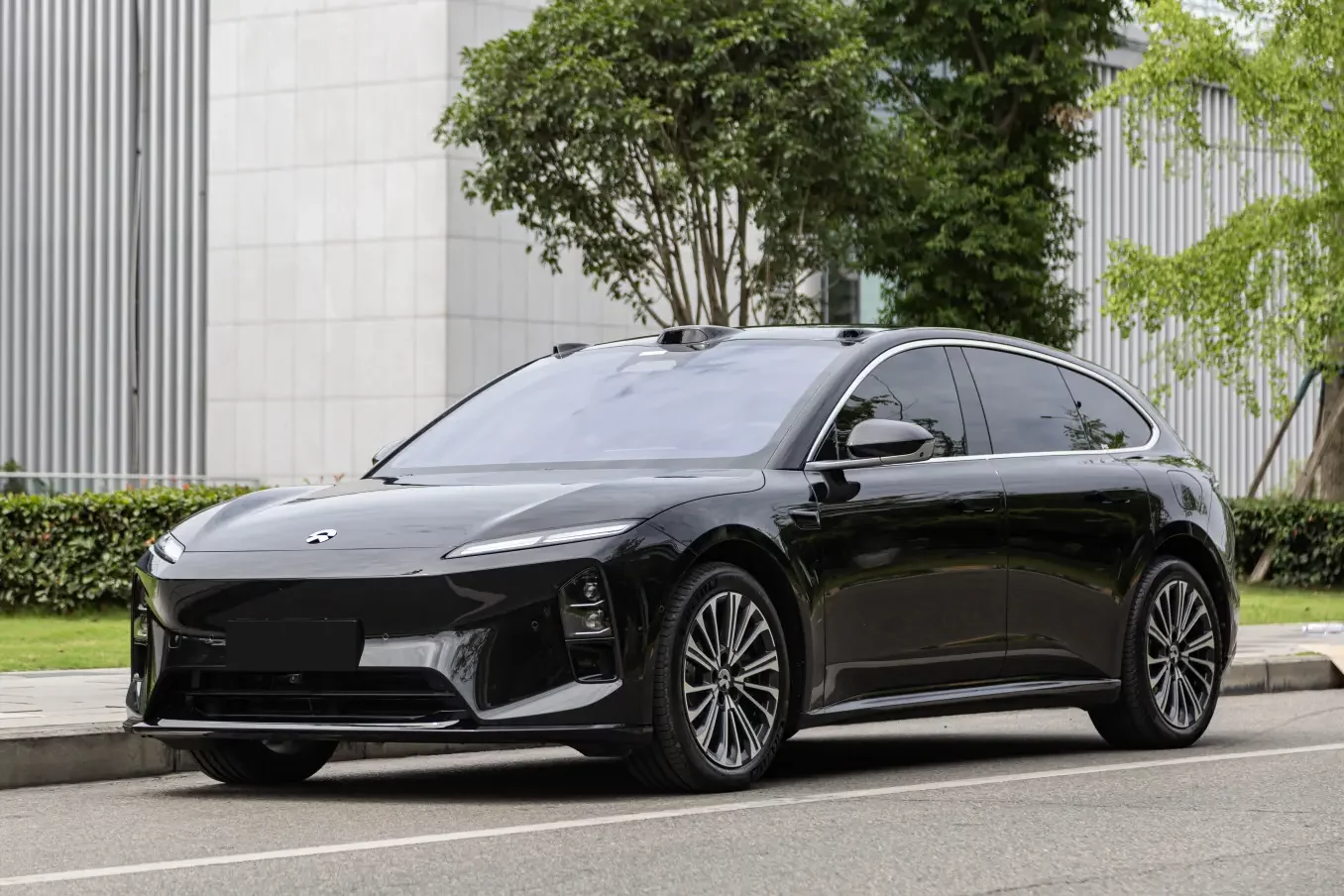 NIO ET5T  из Китая