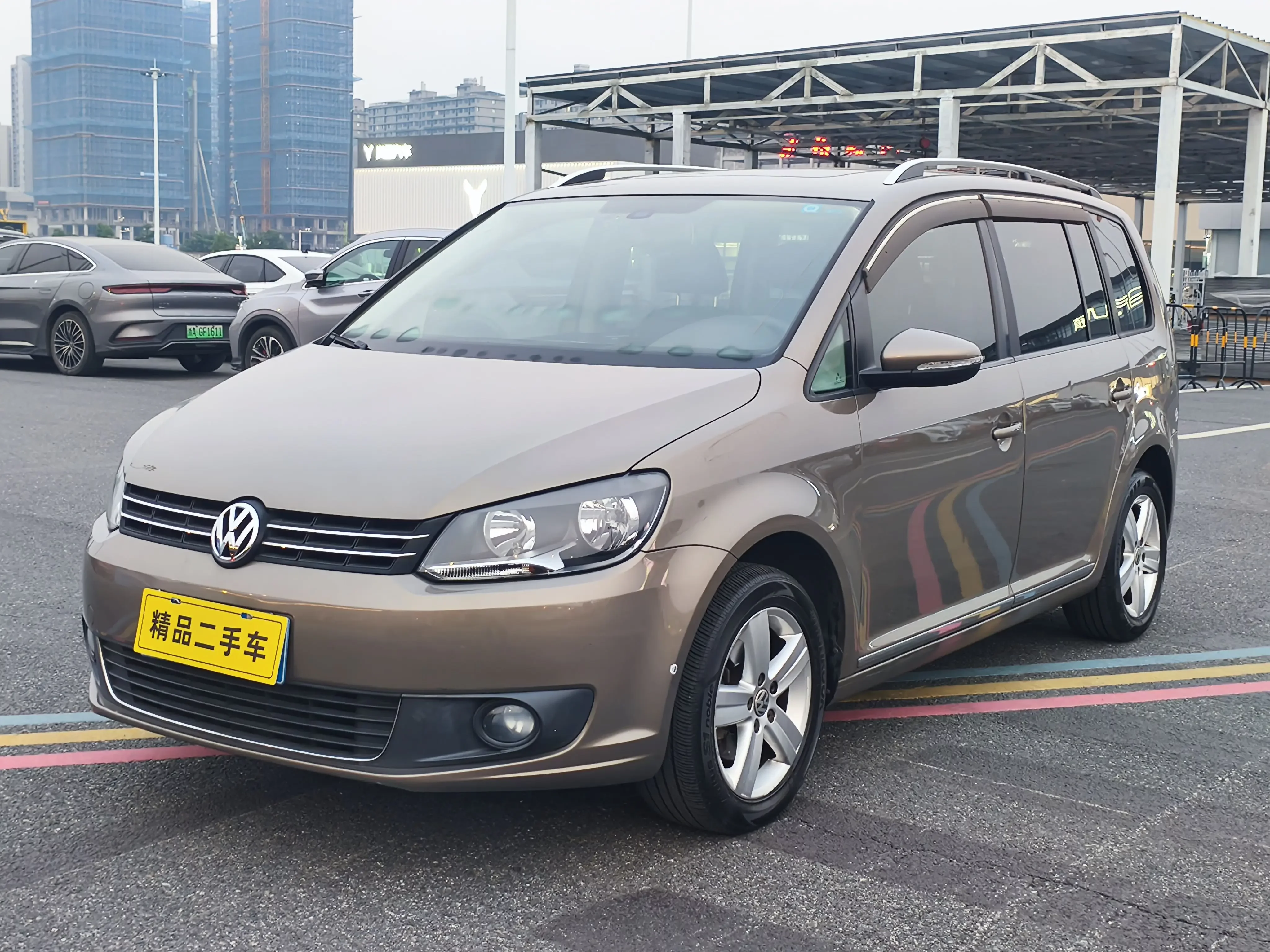 Volkswagen Touran  из Китая