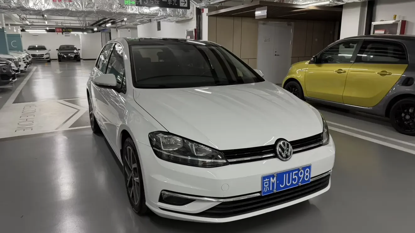 Volkswagen golf