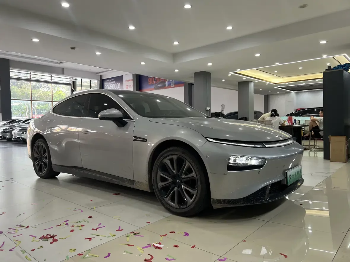 Xpeng P7