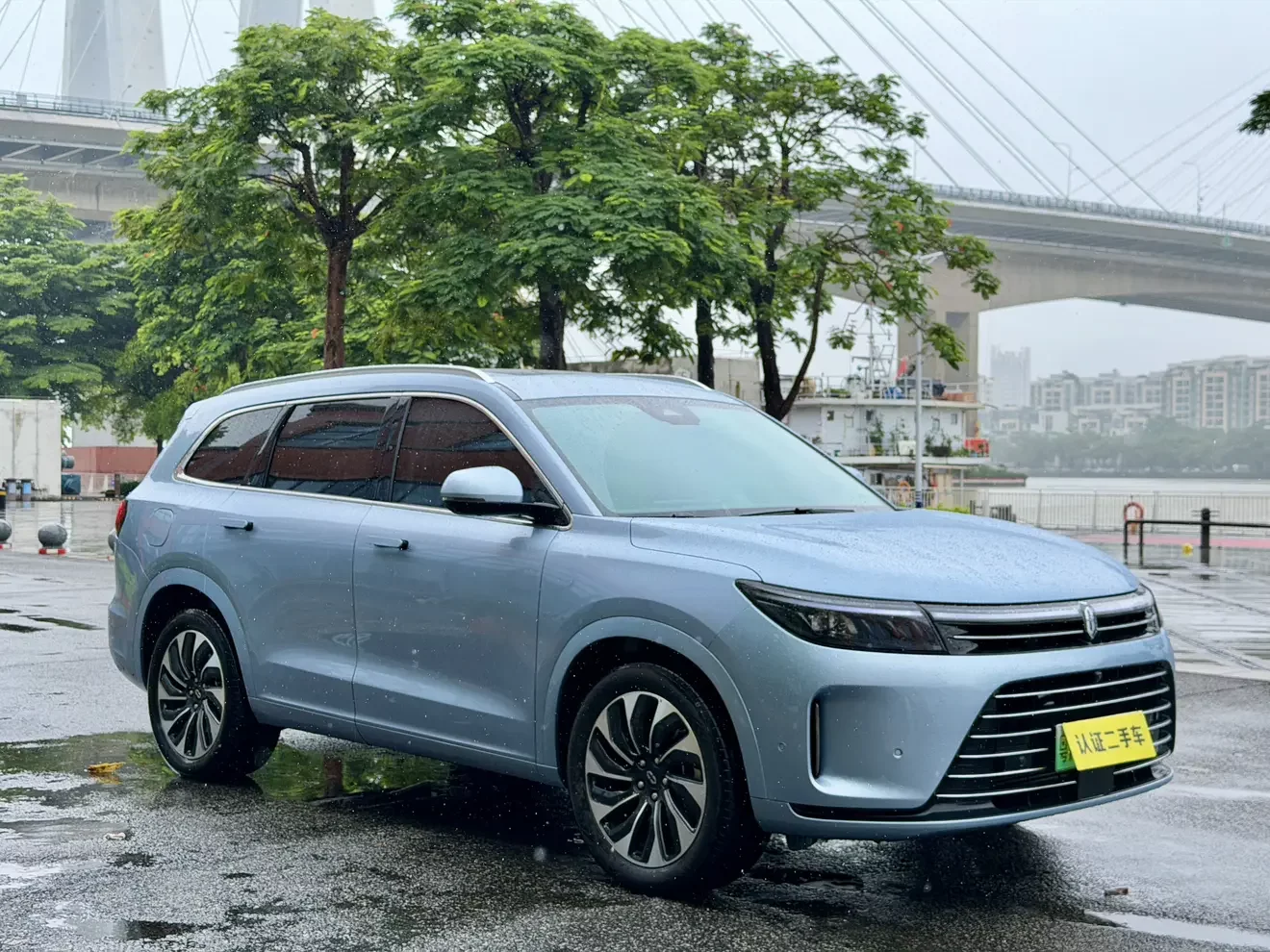 AITO M7