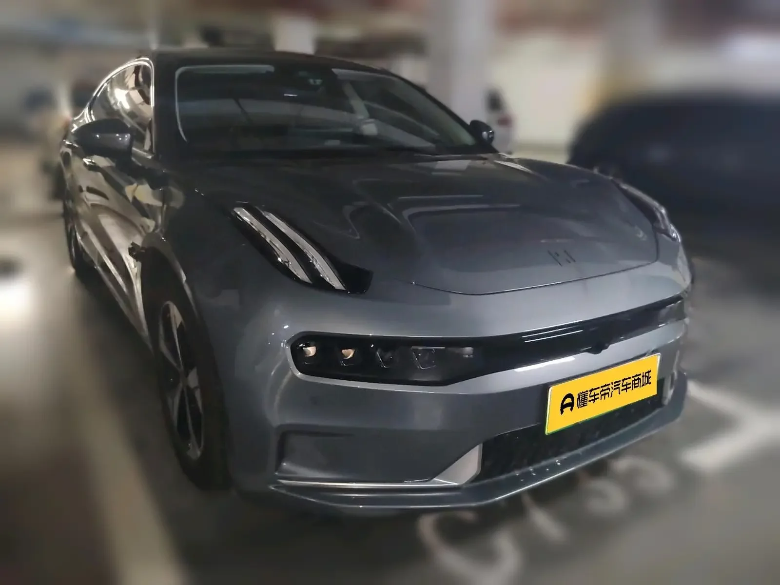 ZEEKR 001