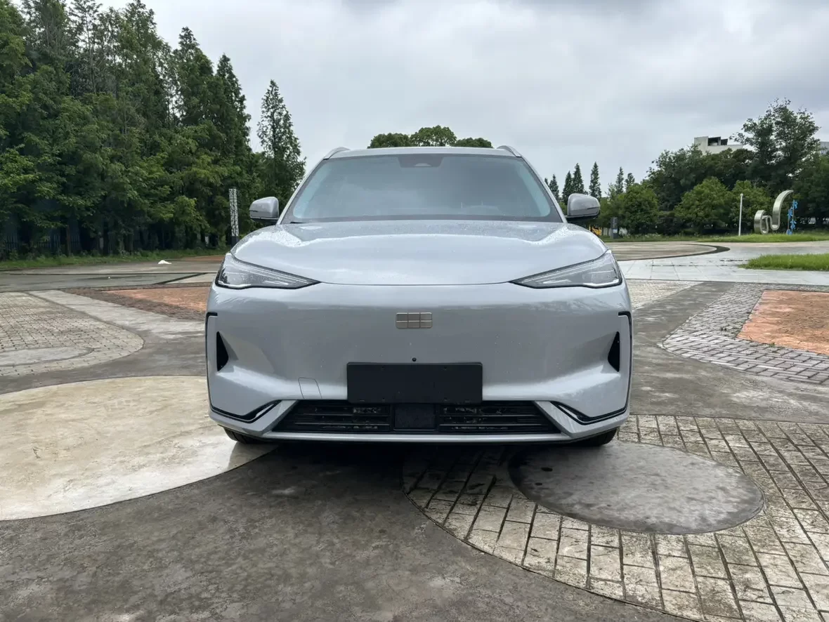 Geely Galaxy E5