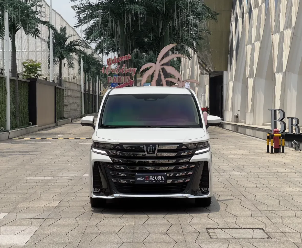 Toyota Crown Wellfire