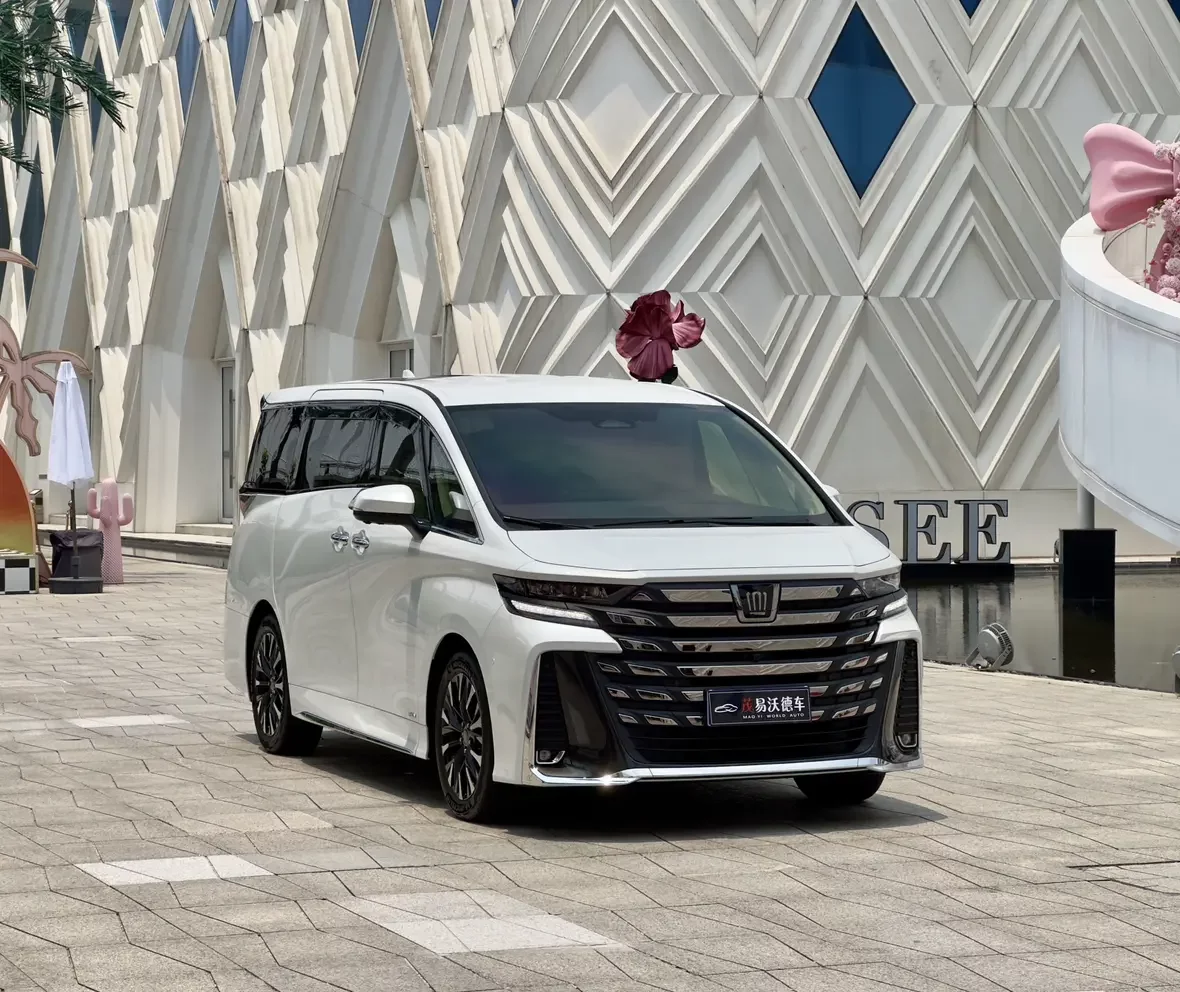 Toyota Crown Wellfire