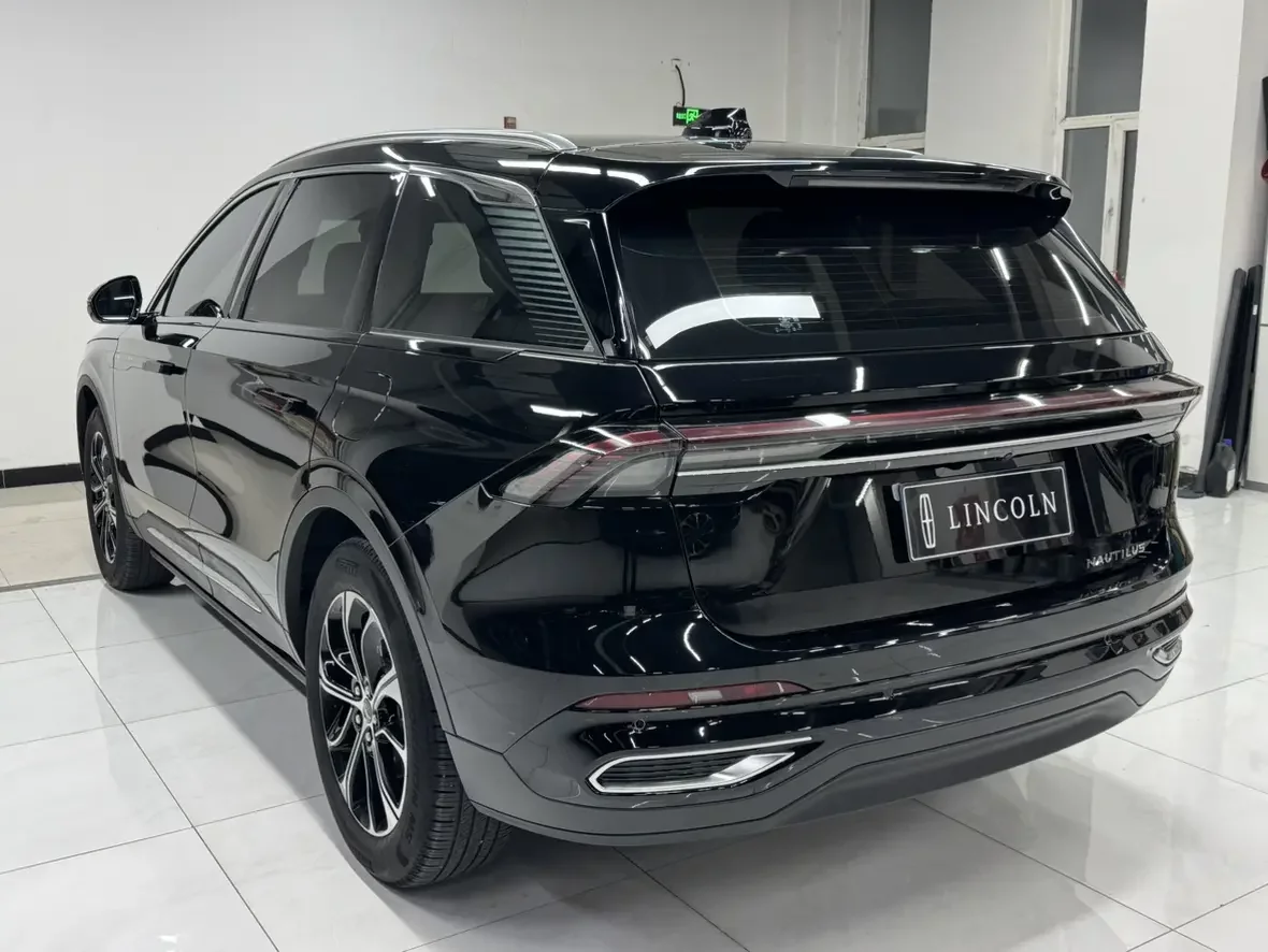 Lincoln navigator