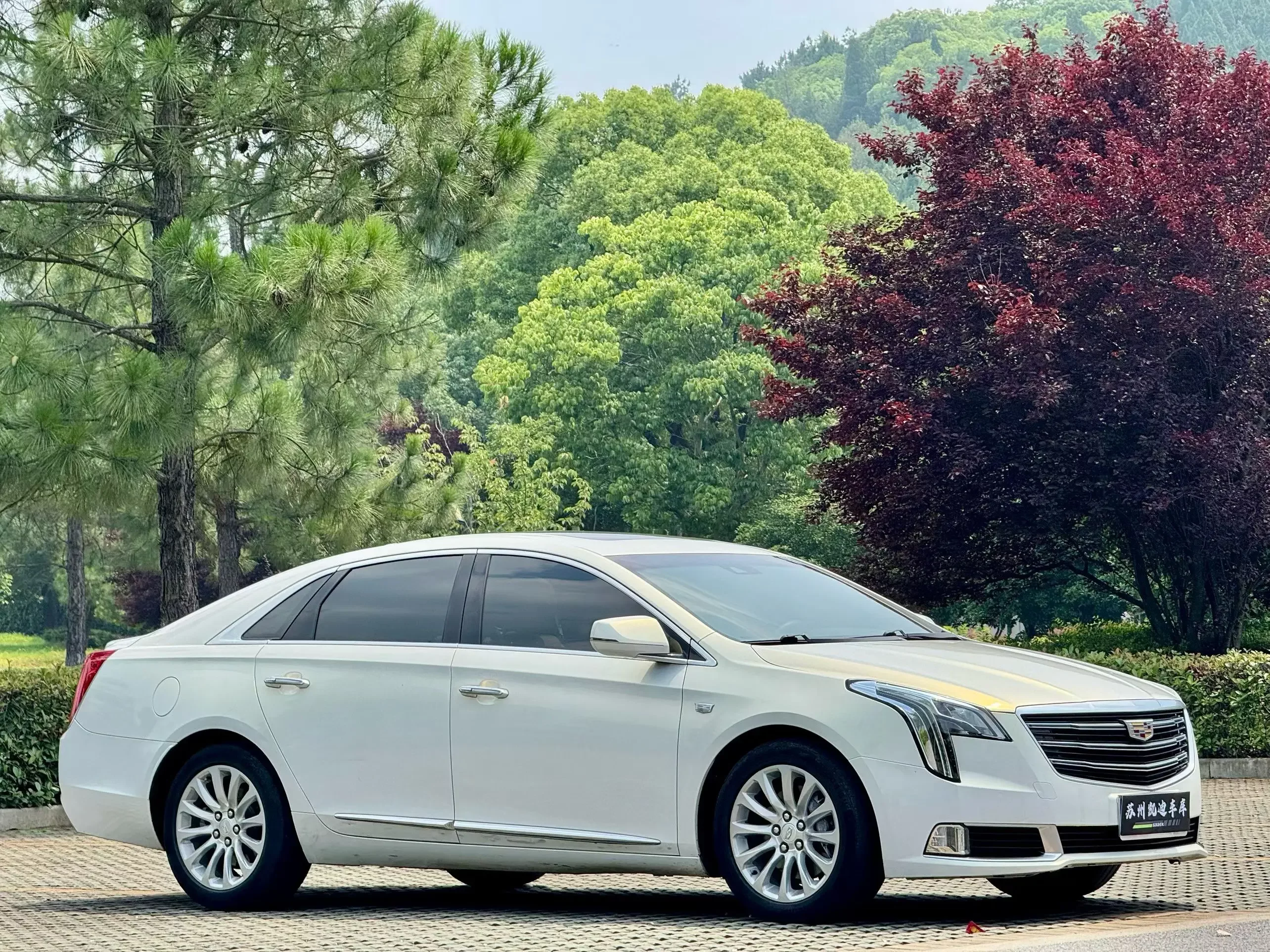 Cadillac XTS