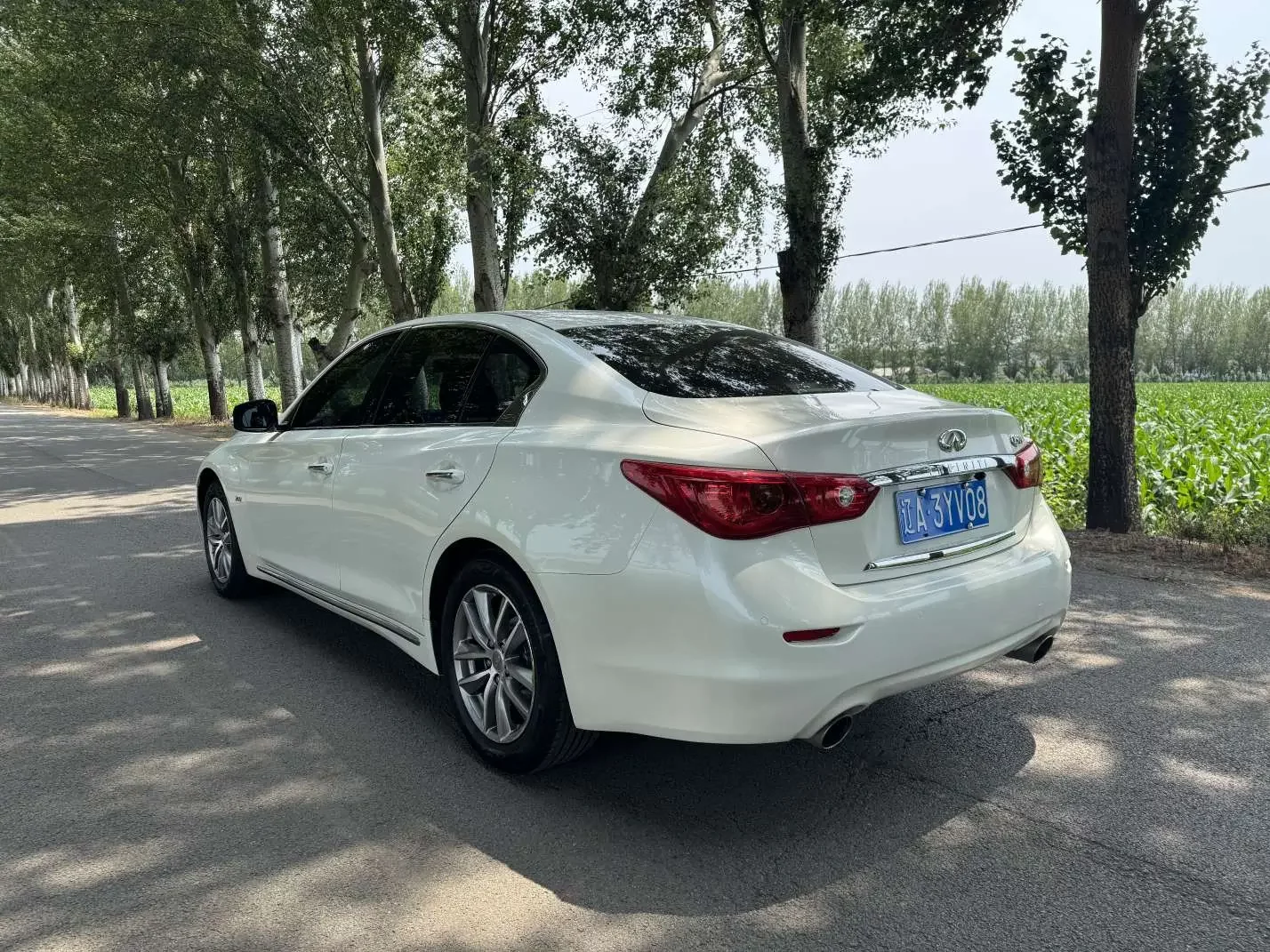 Infiniti Q50L