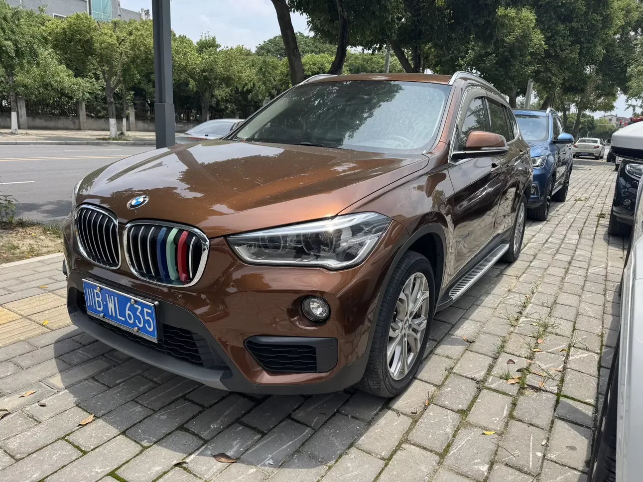 BMW X1  из Китая