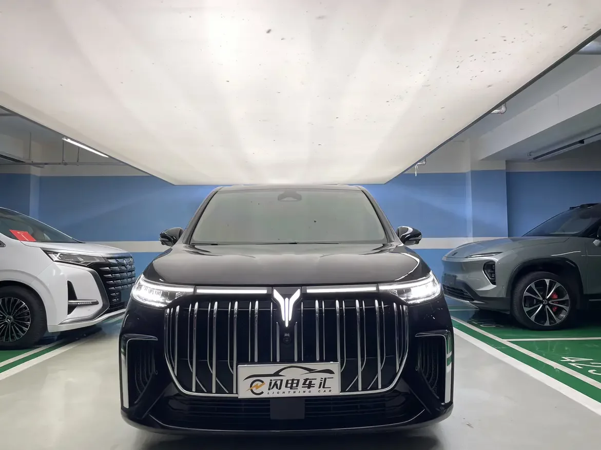 Voyah Lantu Dreamer PHEV  из Китая