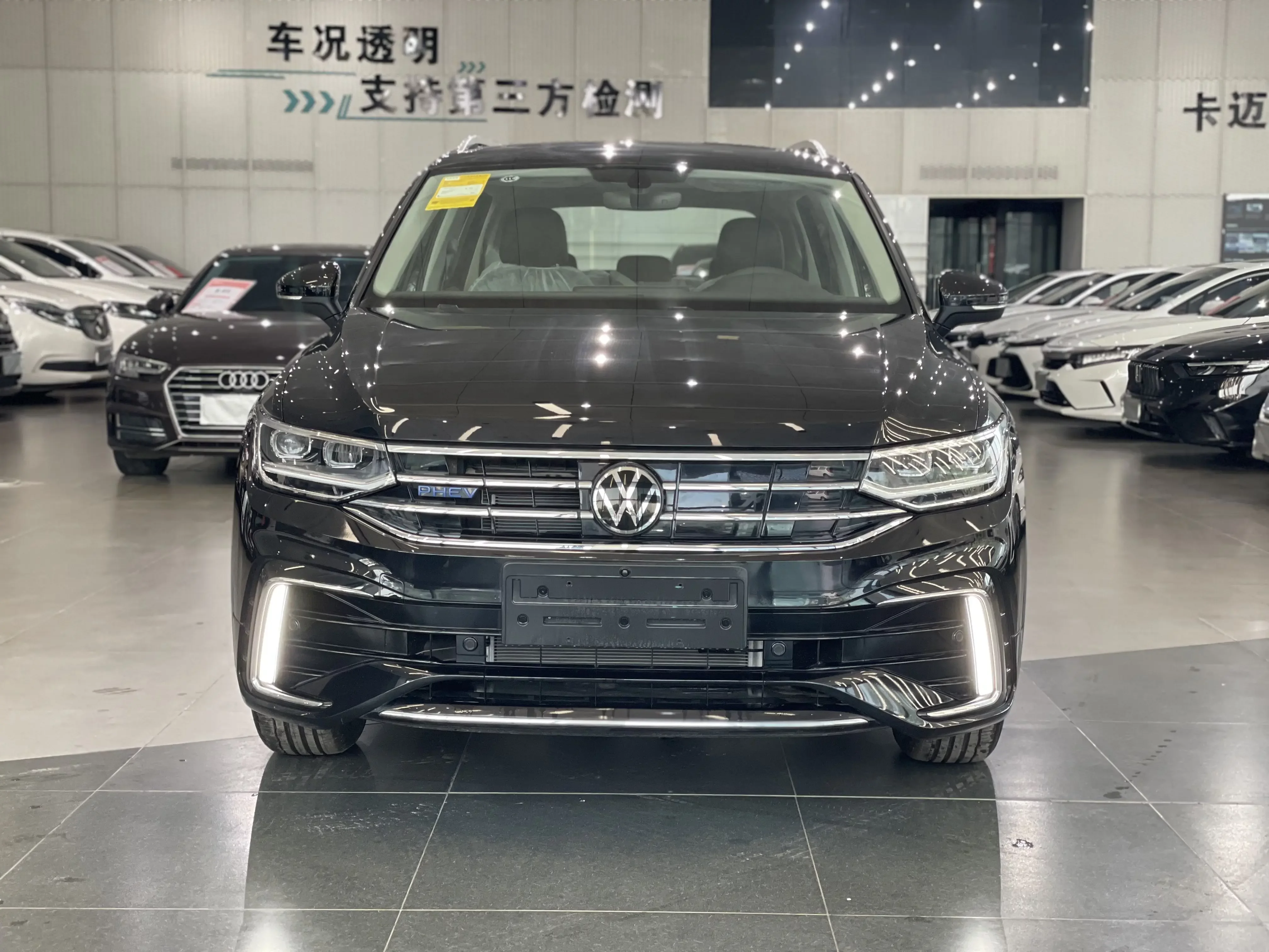 Volkswagen Tiguan L PHEV