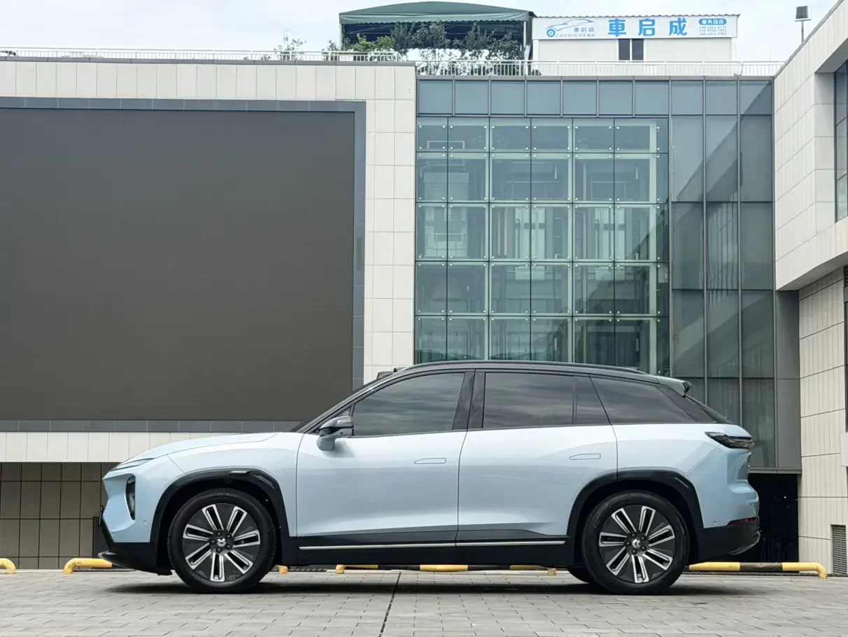 NIO ES7