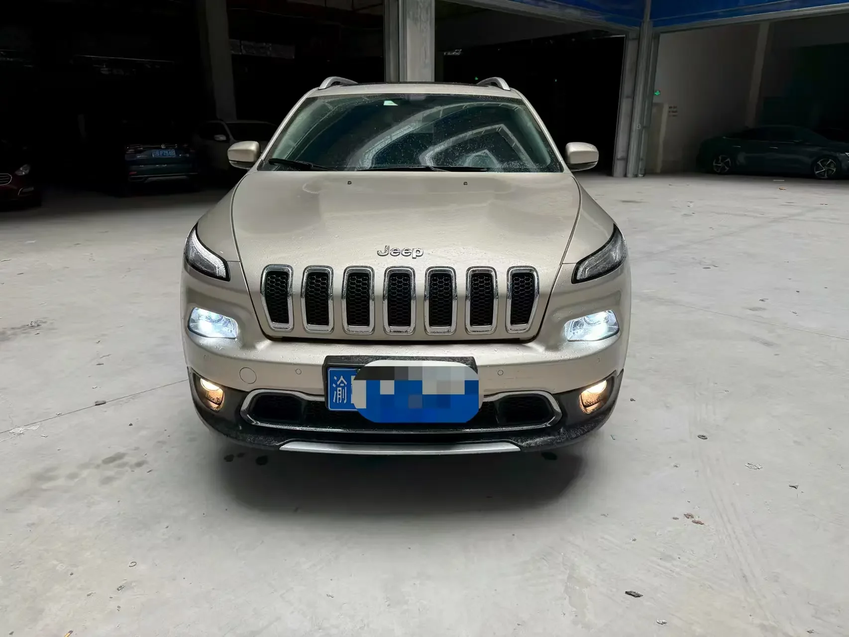 Jeep Cherokee  из Китая