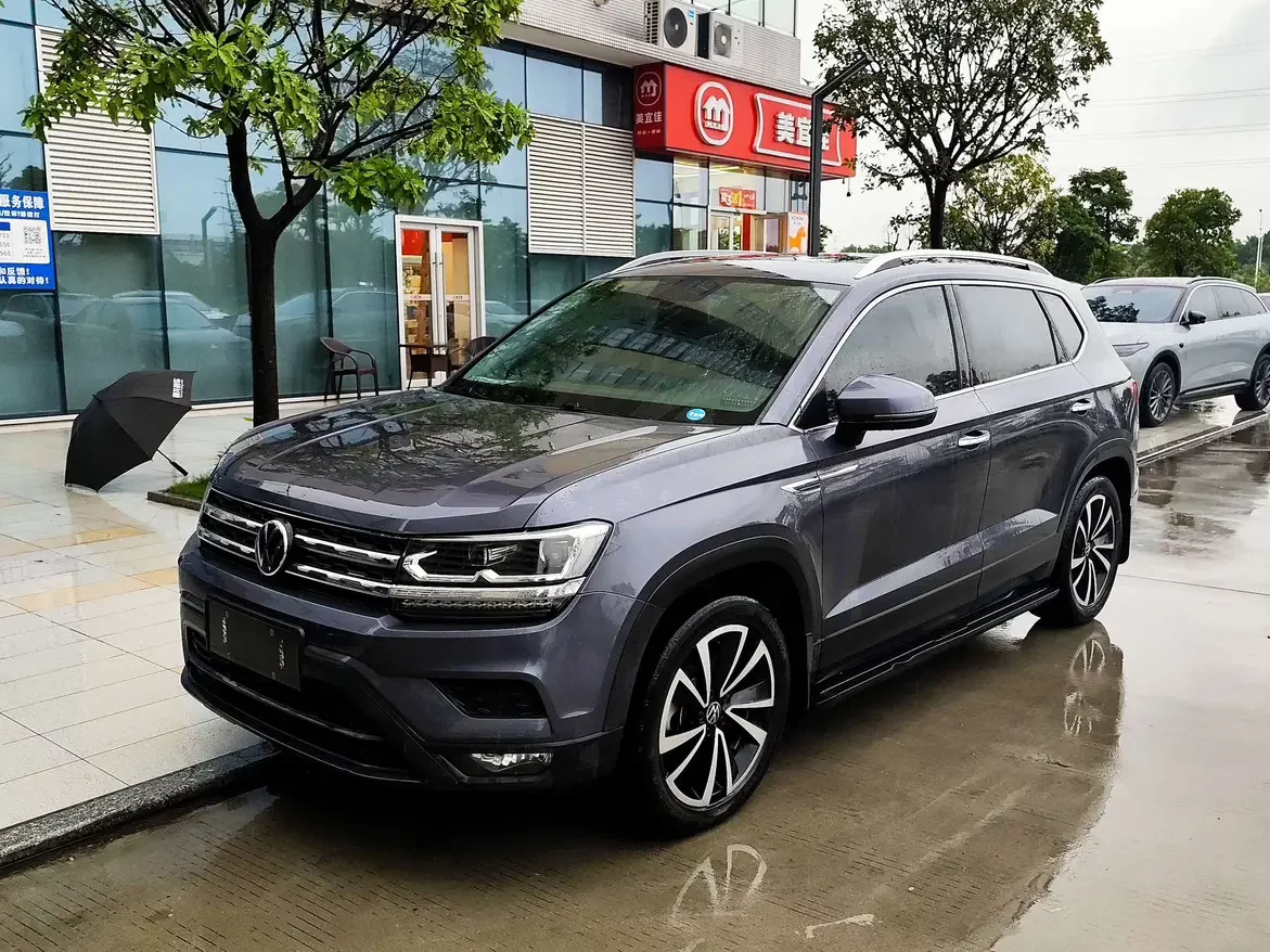Volkswagen Tharu
