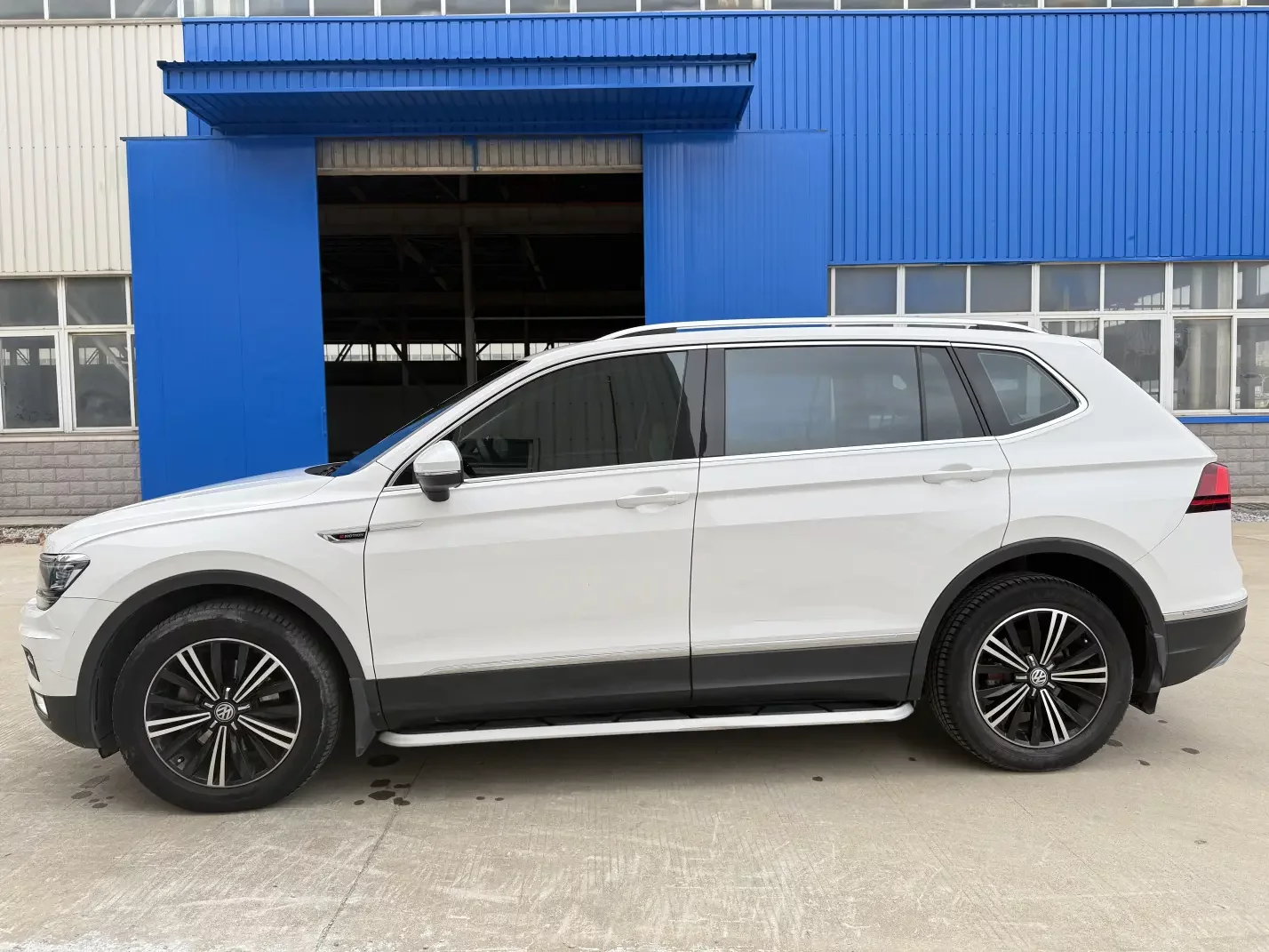 Volkswagen Tiguan L