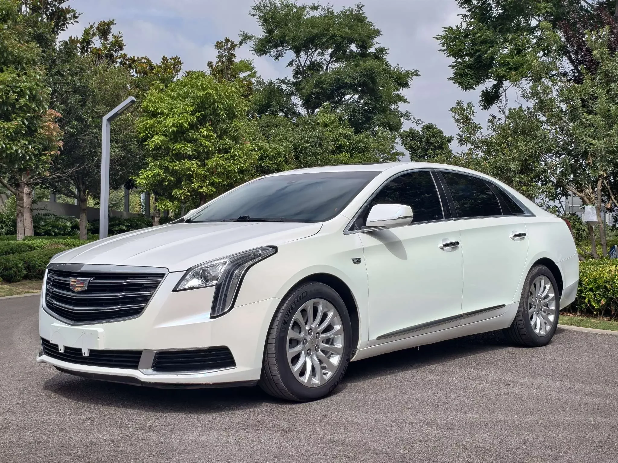 Cadillac XTS