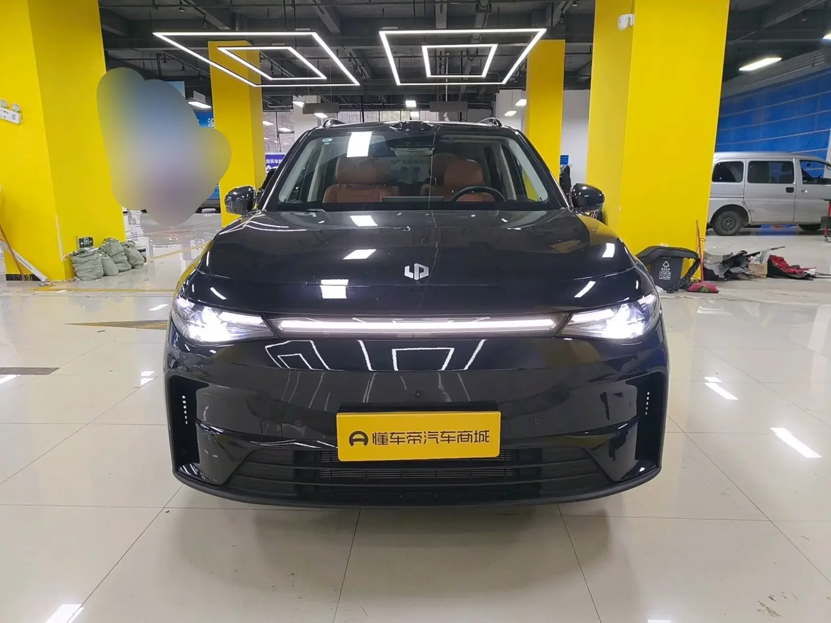 Leapmotor C16