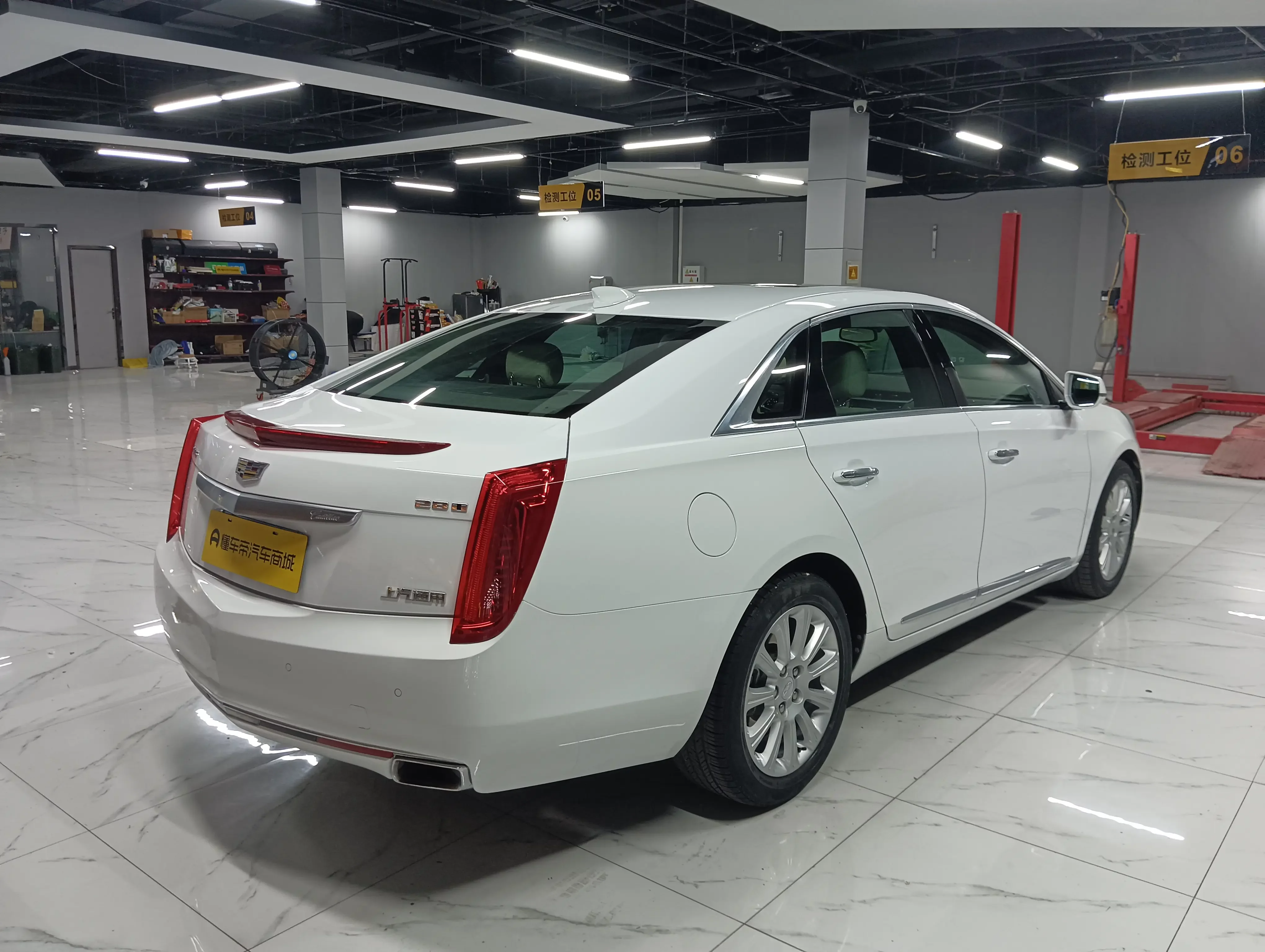 Cadillac XTS