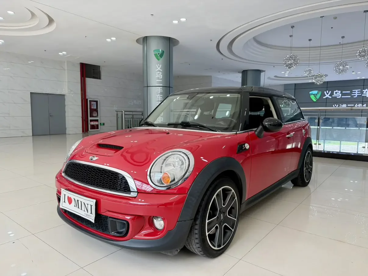 MINI CLUBMAN