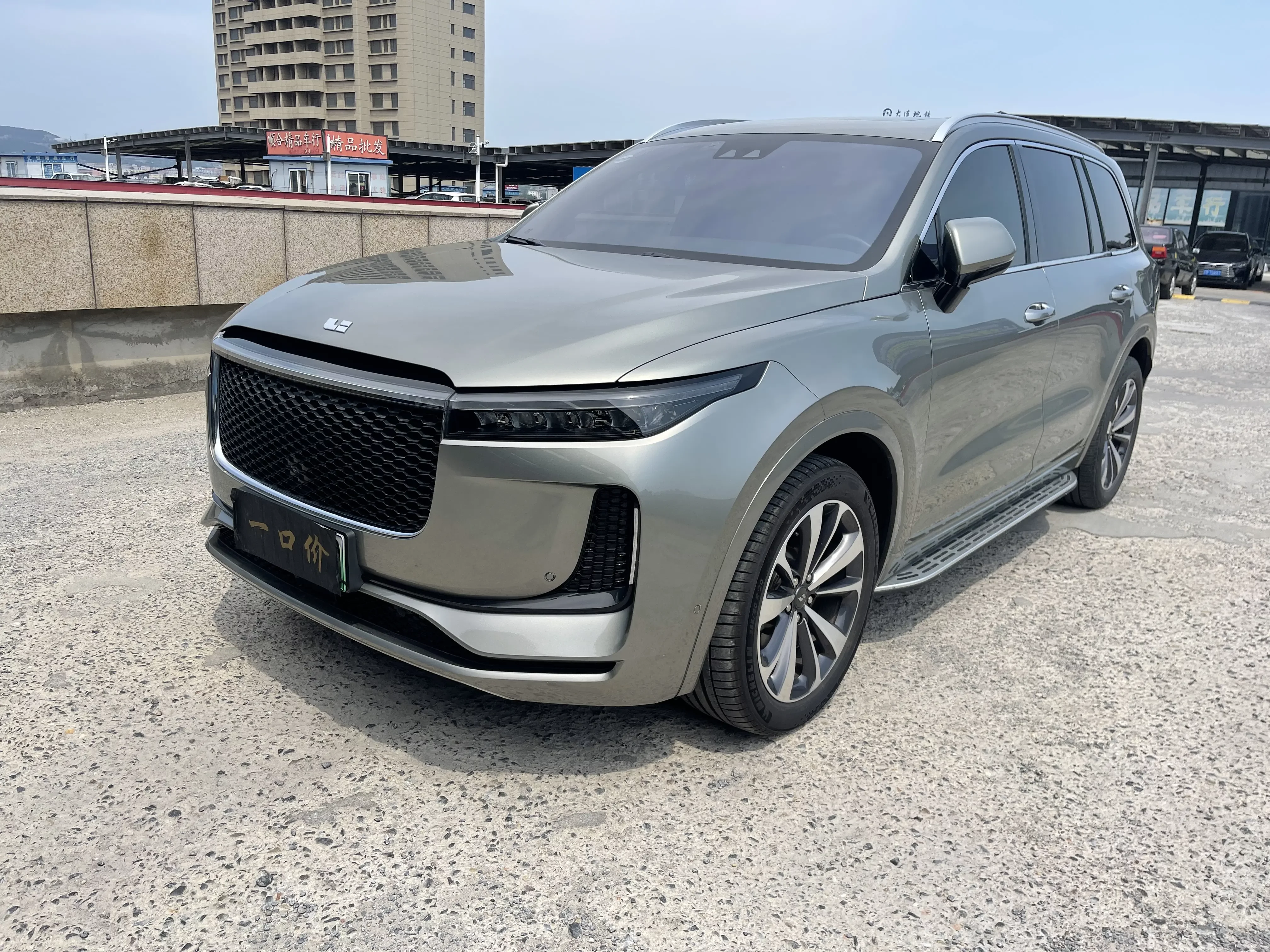 Li ONE (Ideal ONE)  из Китая
