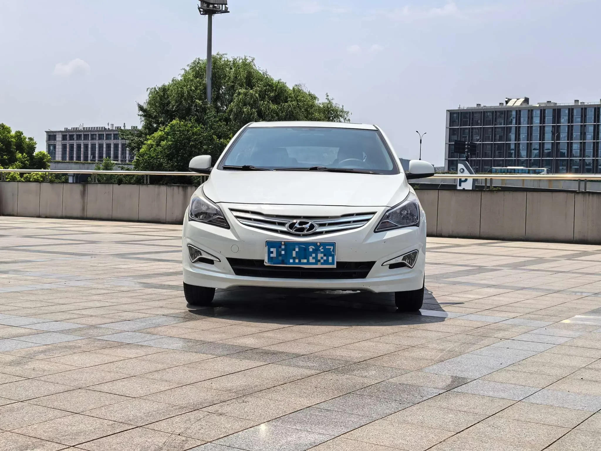 Hyundai Verna RV  из Китая