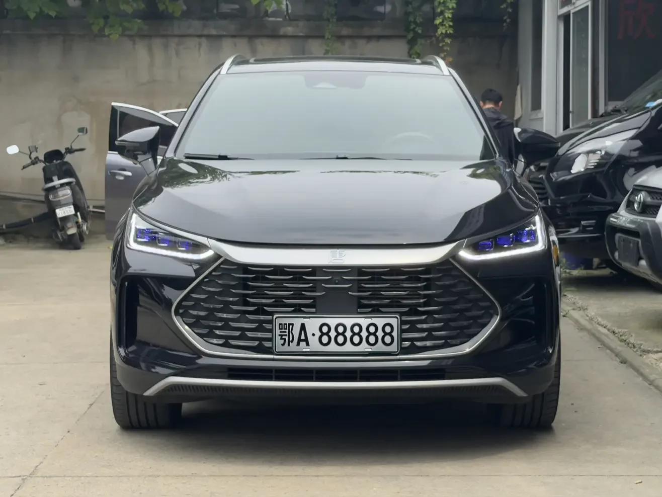 BYD Tang DM