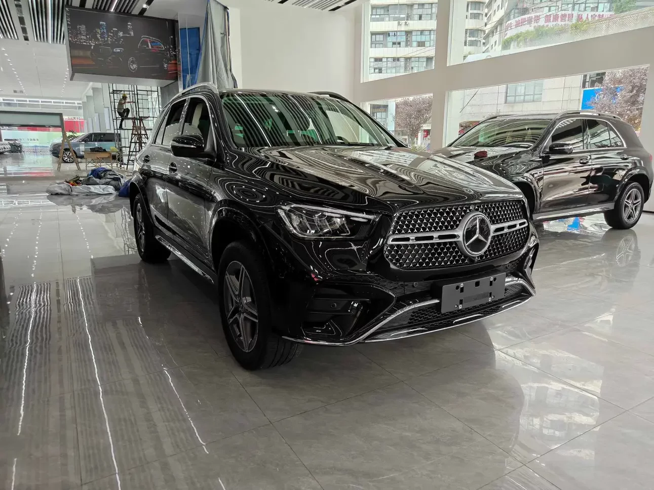 Mercedes-Benz GLE (Imported)