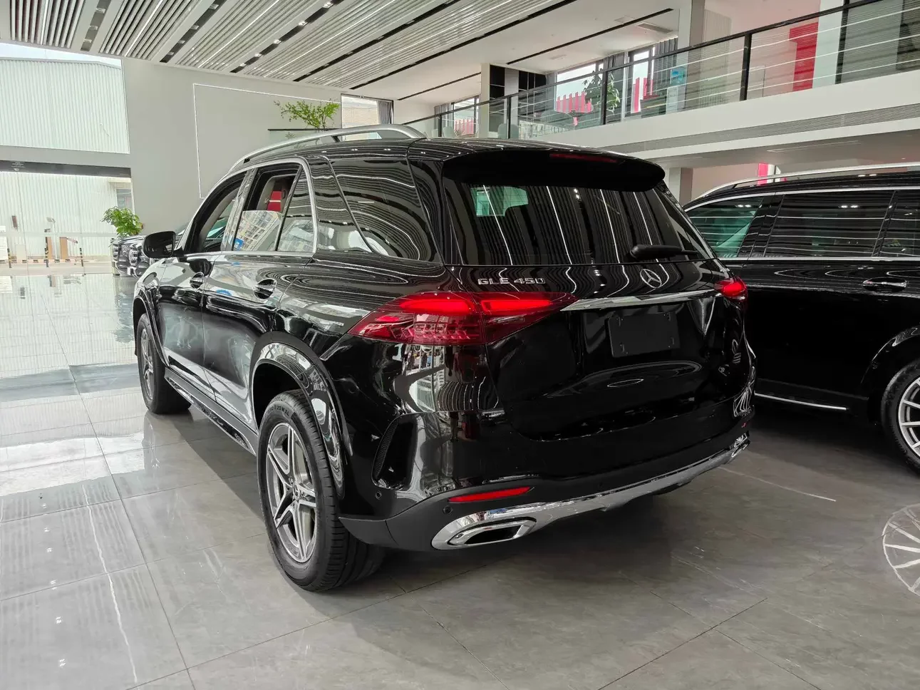 Mercedes-Benz GLE (Imported)