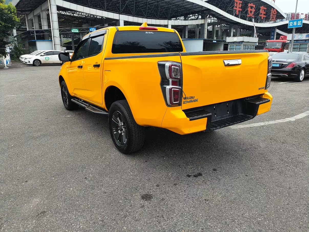 Isuzu D-MAX