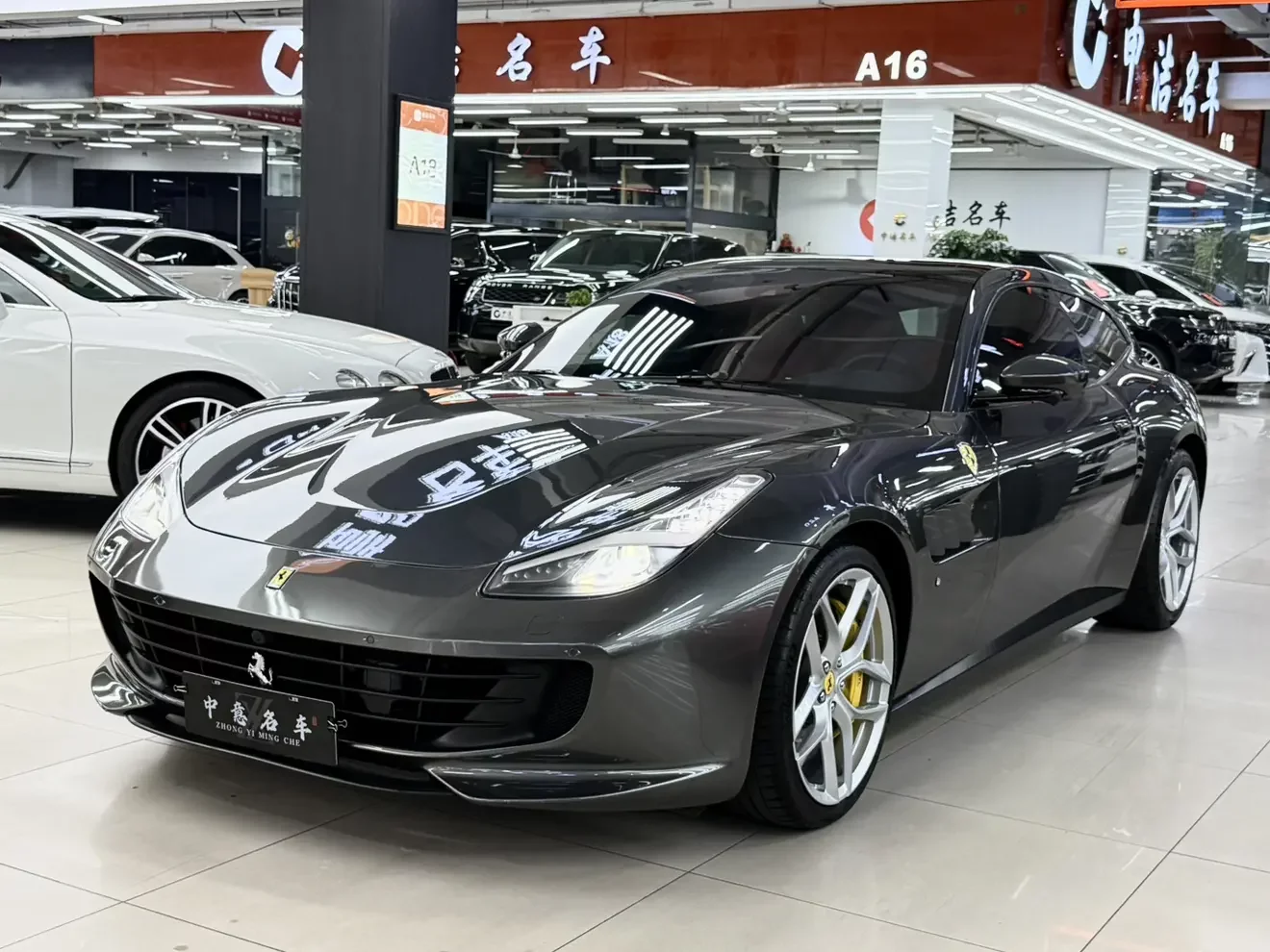 Ferrari GTC4Lusso