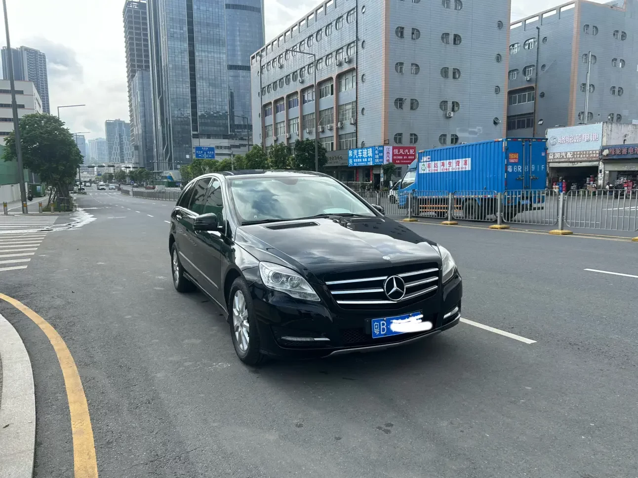 Mercedes-Benz R-Class