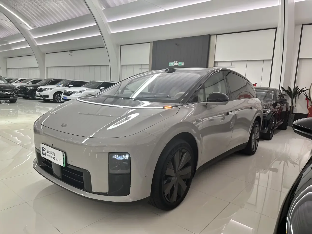 Li Ideal i8