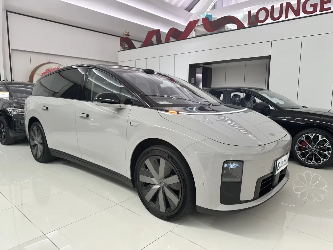 Li Ideal i8