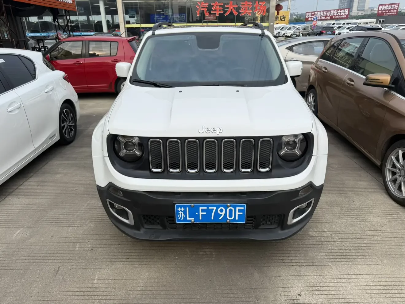 Jeep Freeman