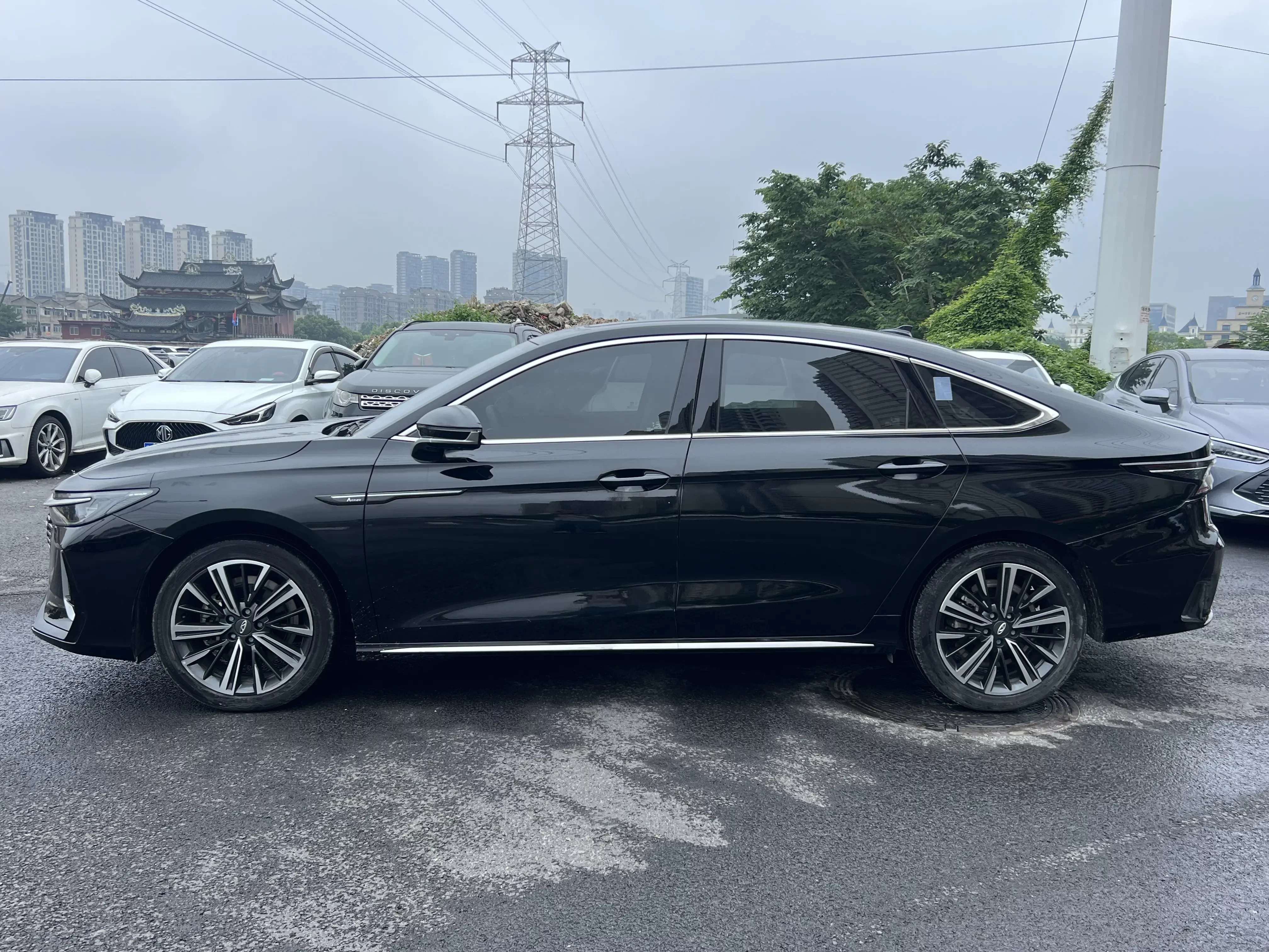 Chery Arrizo 8
