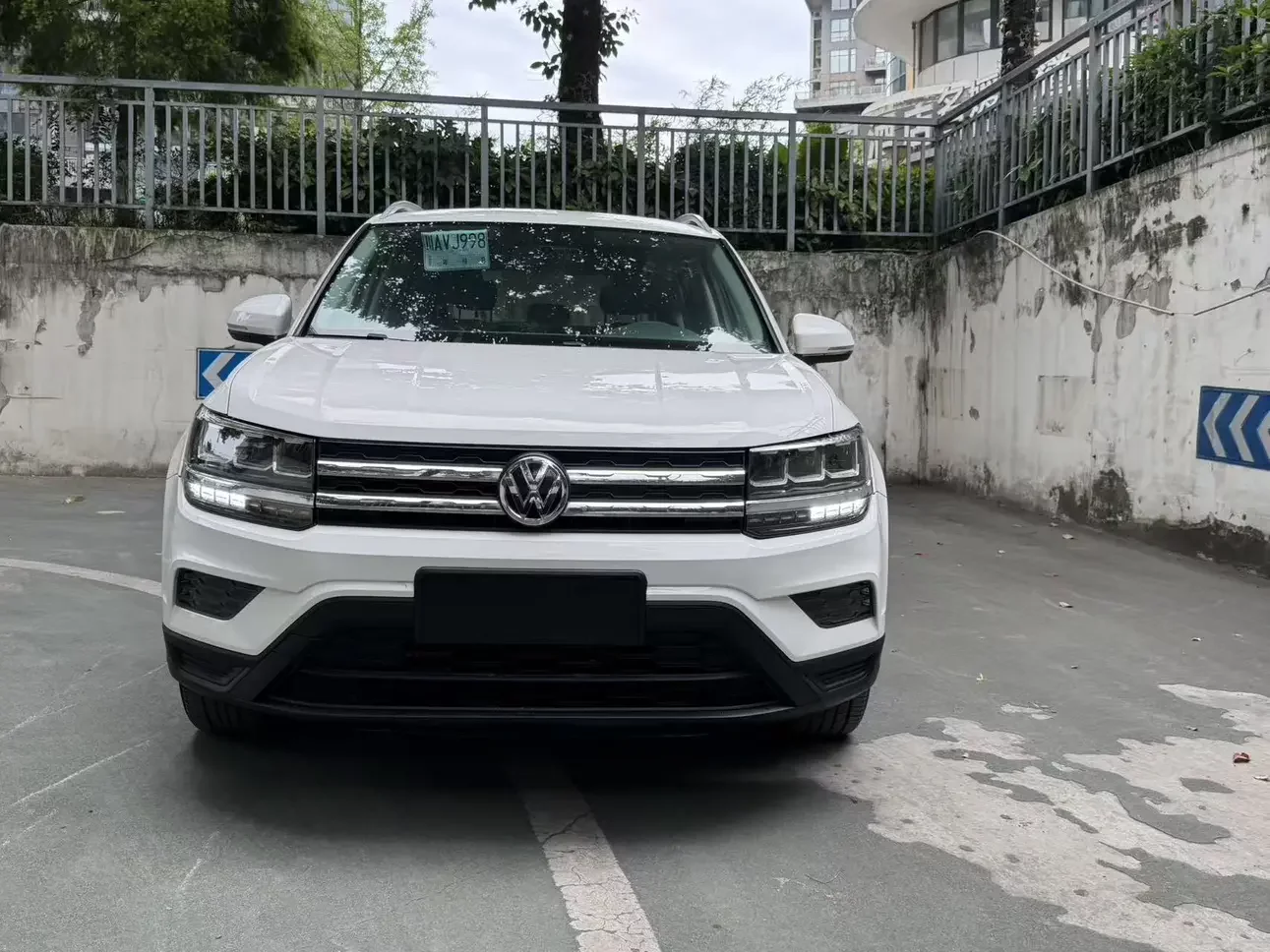Volkswagen Tharu