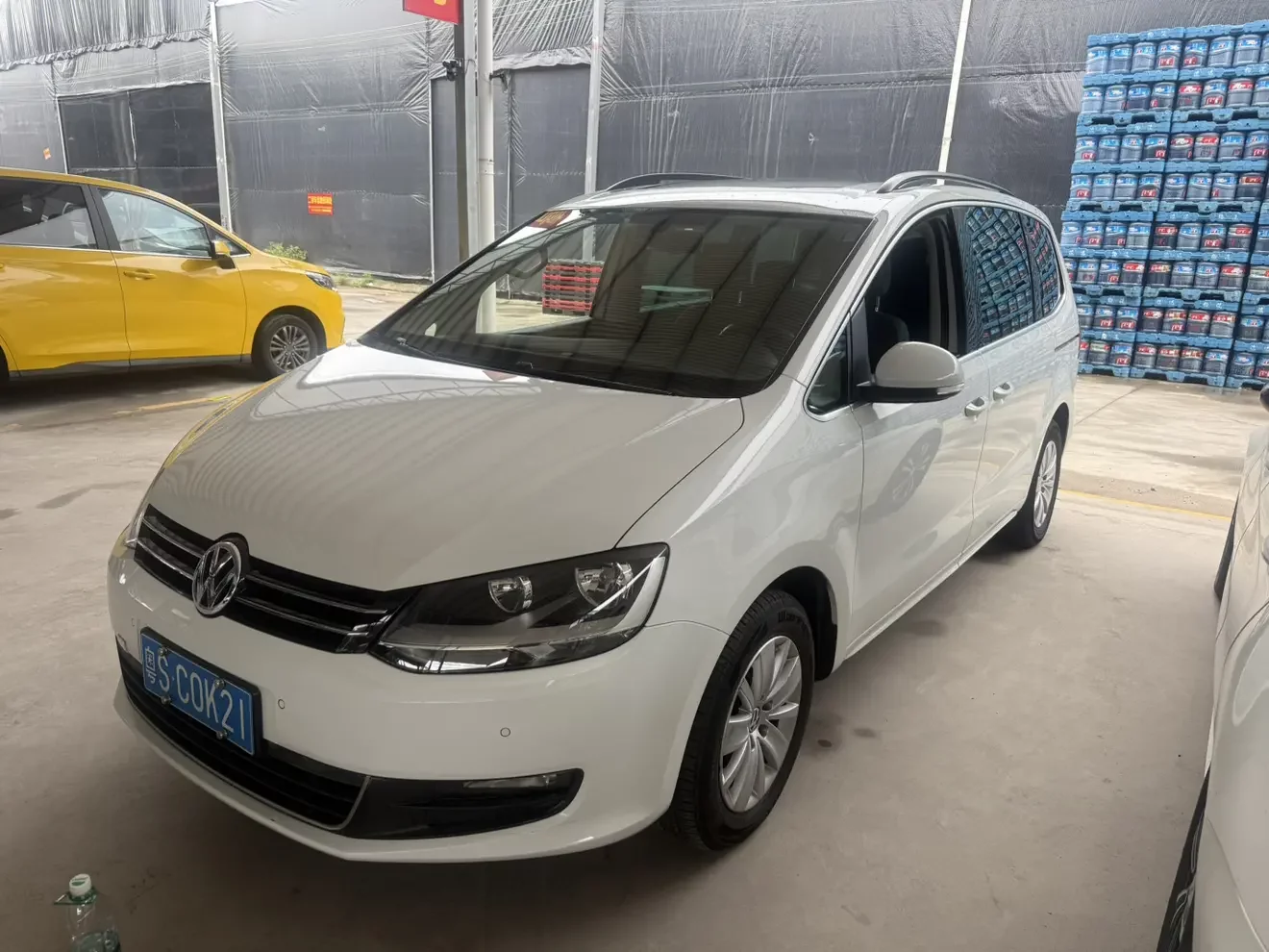 Volkswagen Sharon