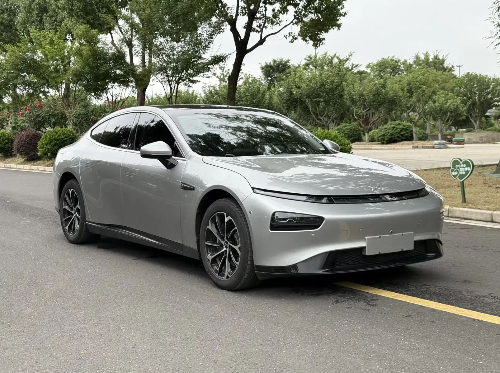 Xpeng P7