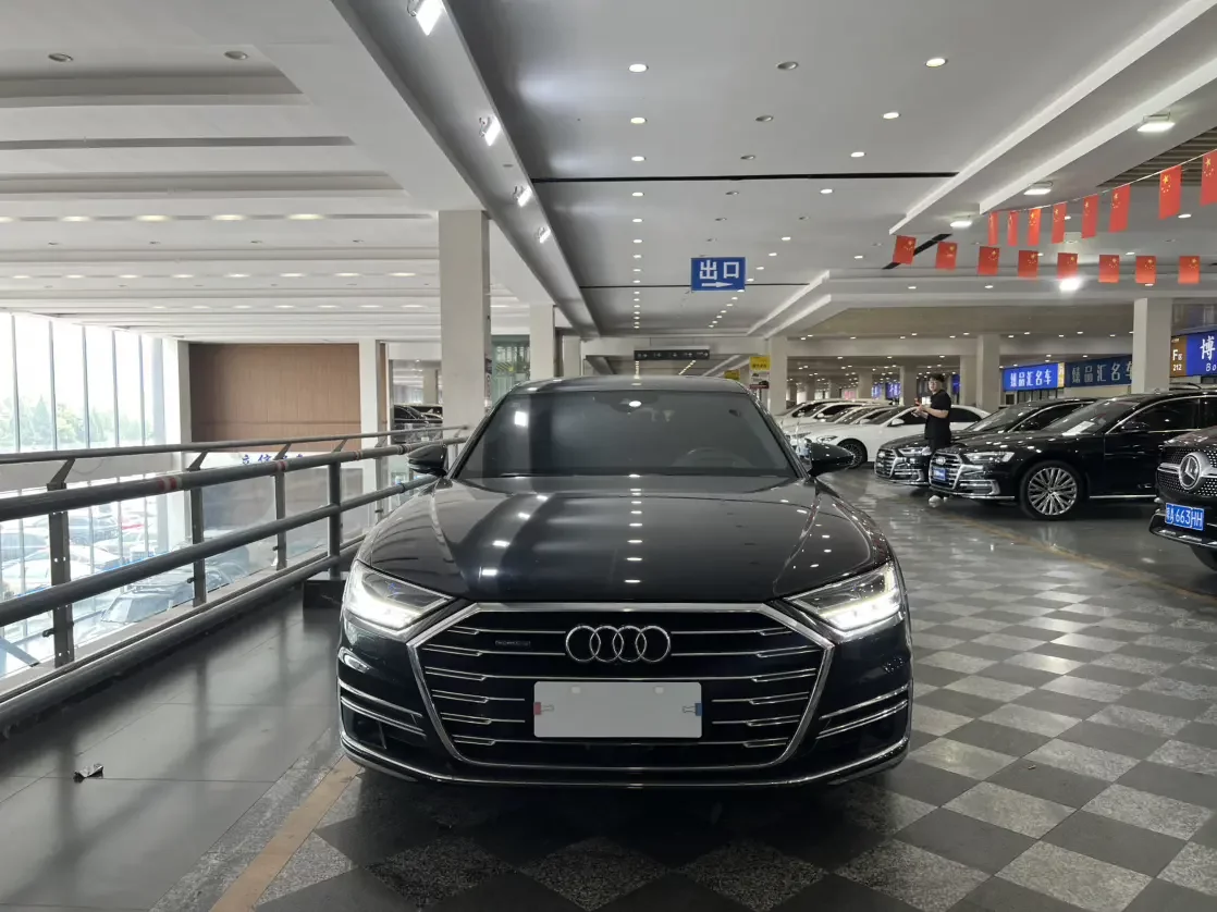 Audi A8