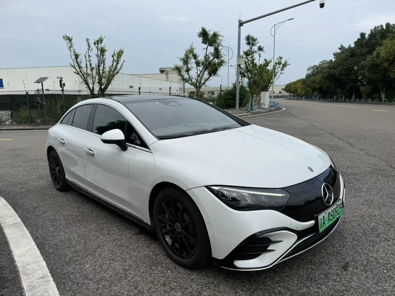 Mercedes-Benz EQE