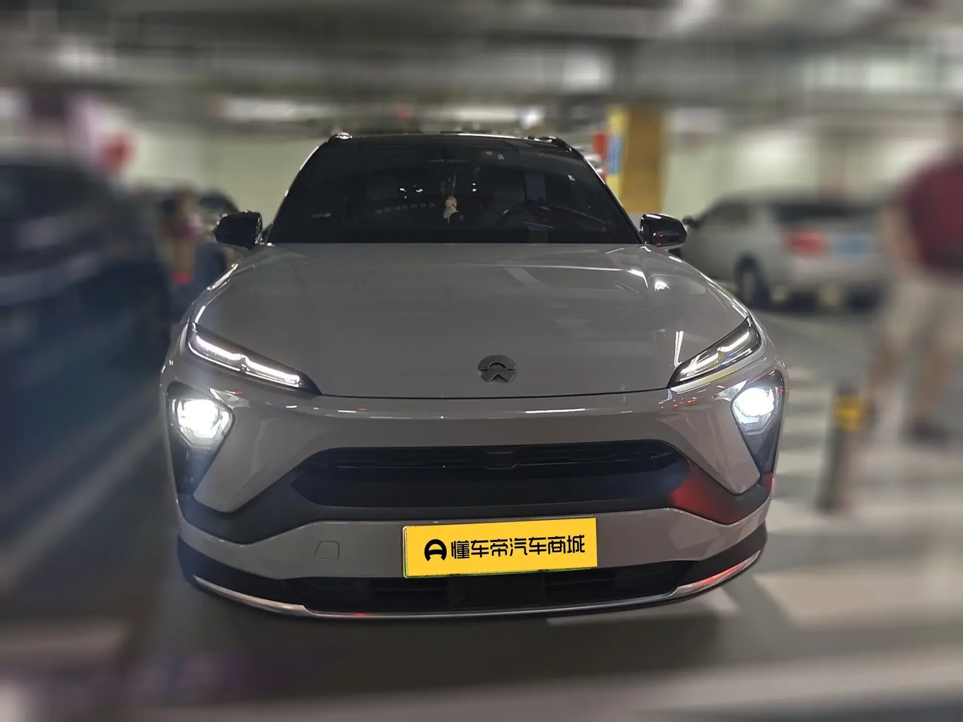 NIO ES6