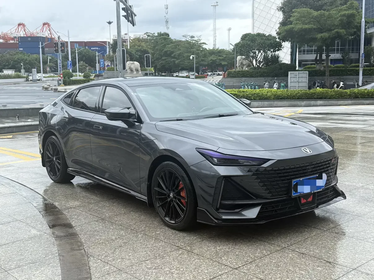 Changan UNI-V