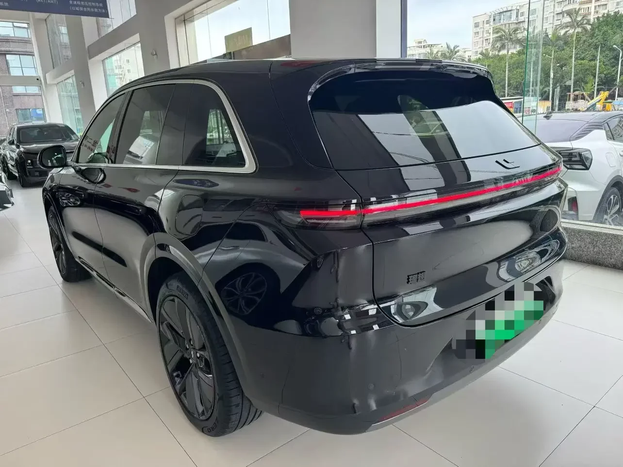 Lixiang L6