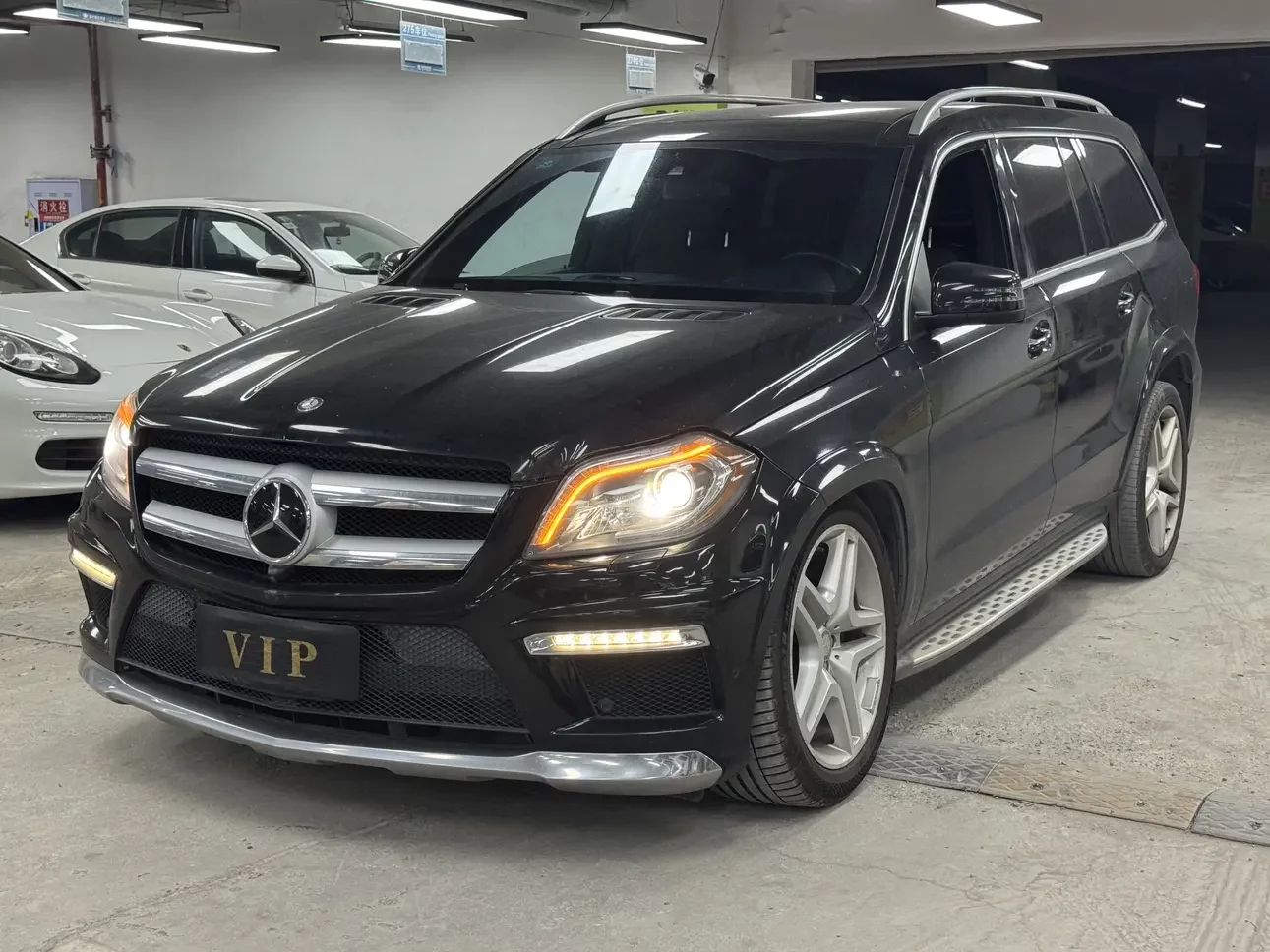 Mercedes-Benz GL Class