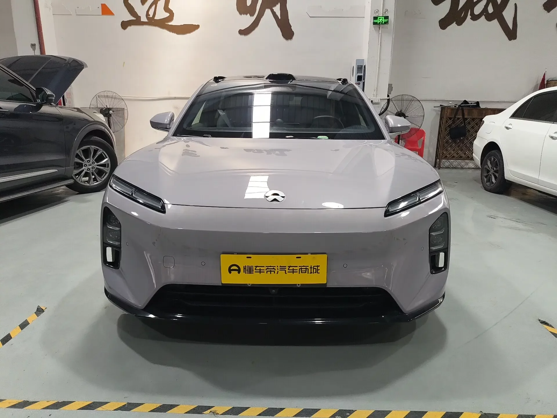 NIO ET5  из Китая